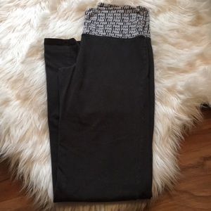Victoria’s Secret PINK leggings